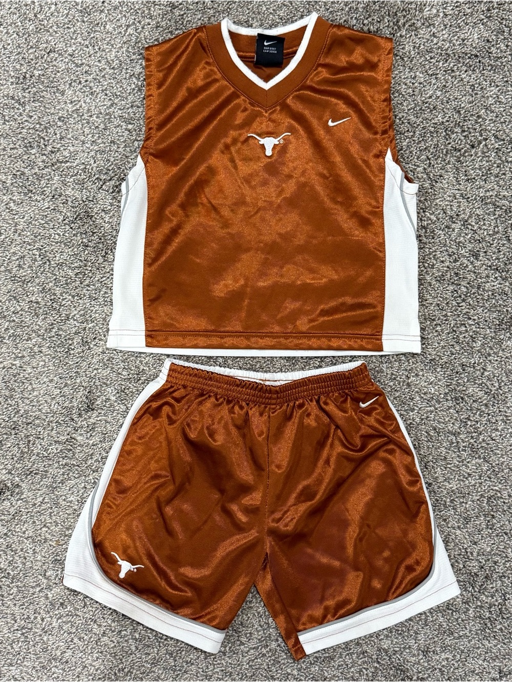 Nike Texas Longhorns Uniform 2T Orange Vintage NCAA Basketball Jersey & Shorts